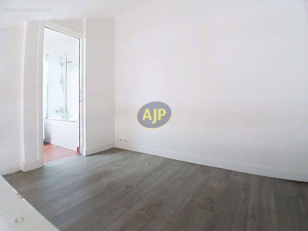 Appartement à PARIS-12E