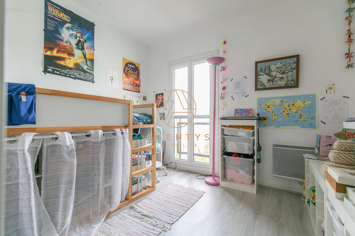 Appartement à SAINT-MAUR-DES-FOSSES