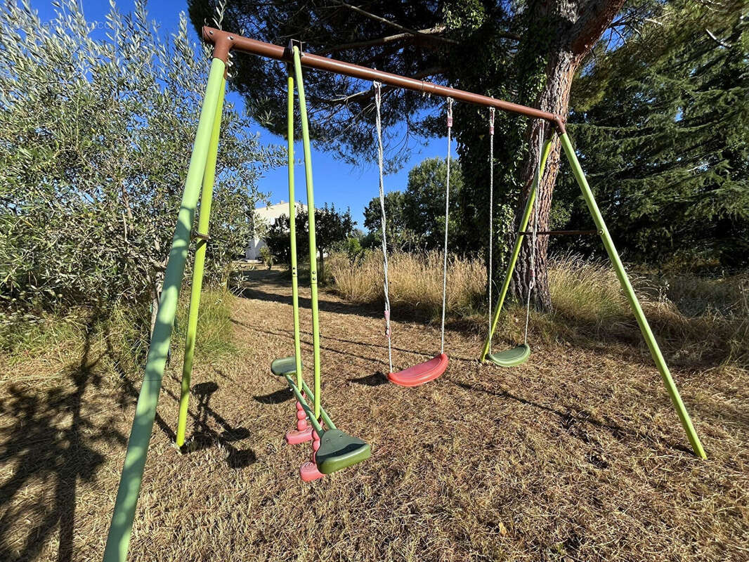 Maison à SAINT-CEZAIRE-SUR-SIAGNE