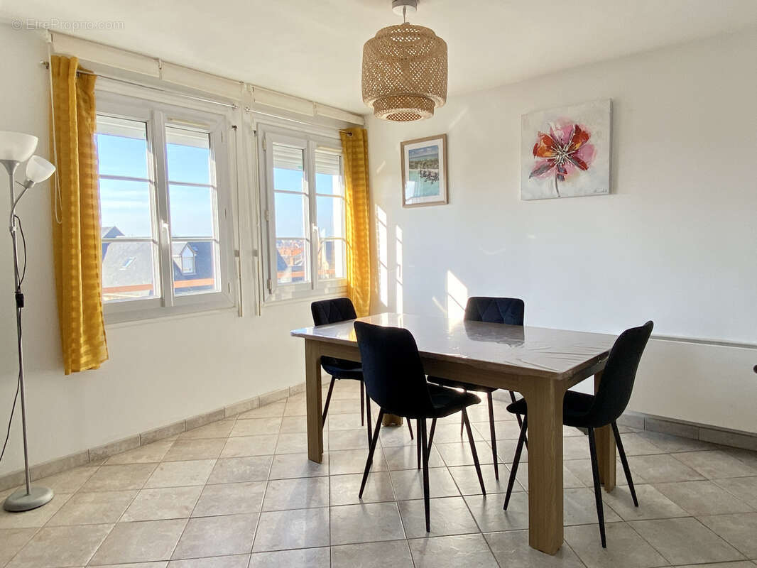 Appartement à DIVES-SUR-MER
