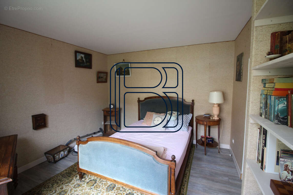 Maison à CUNLHAT