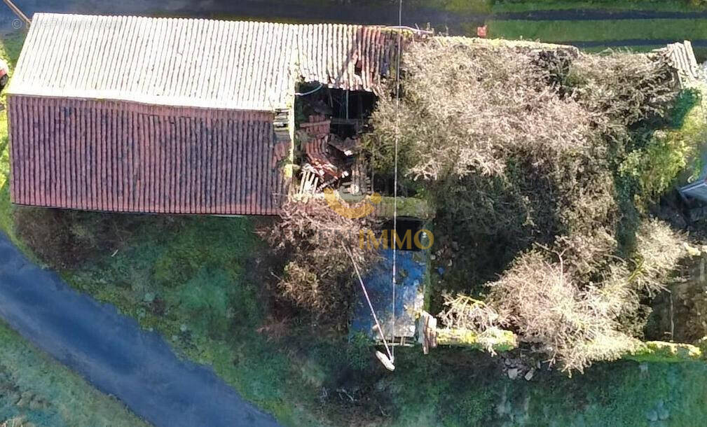 Maison à SECONDIGNY