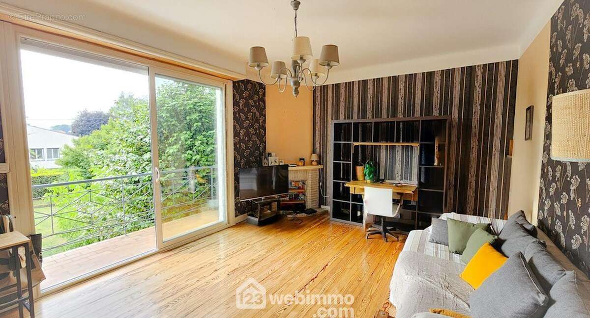 Maison 190 m² à Bordes  - photo 4