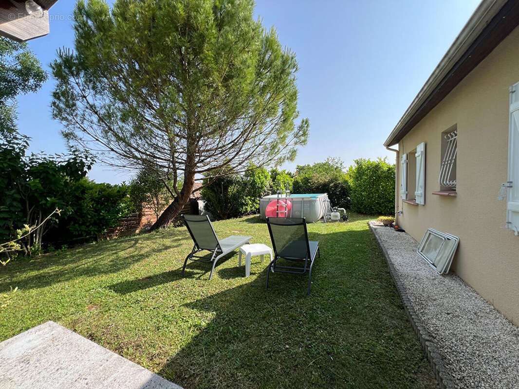 À vendre Maison de plain-pied d'environ 95m2 avec 4 chambres, grand terrain de 2900m2 et aucun vis-à-vis entre Villeneuve-sur-Lo - photo 12