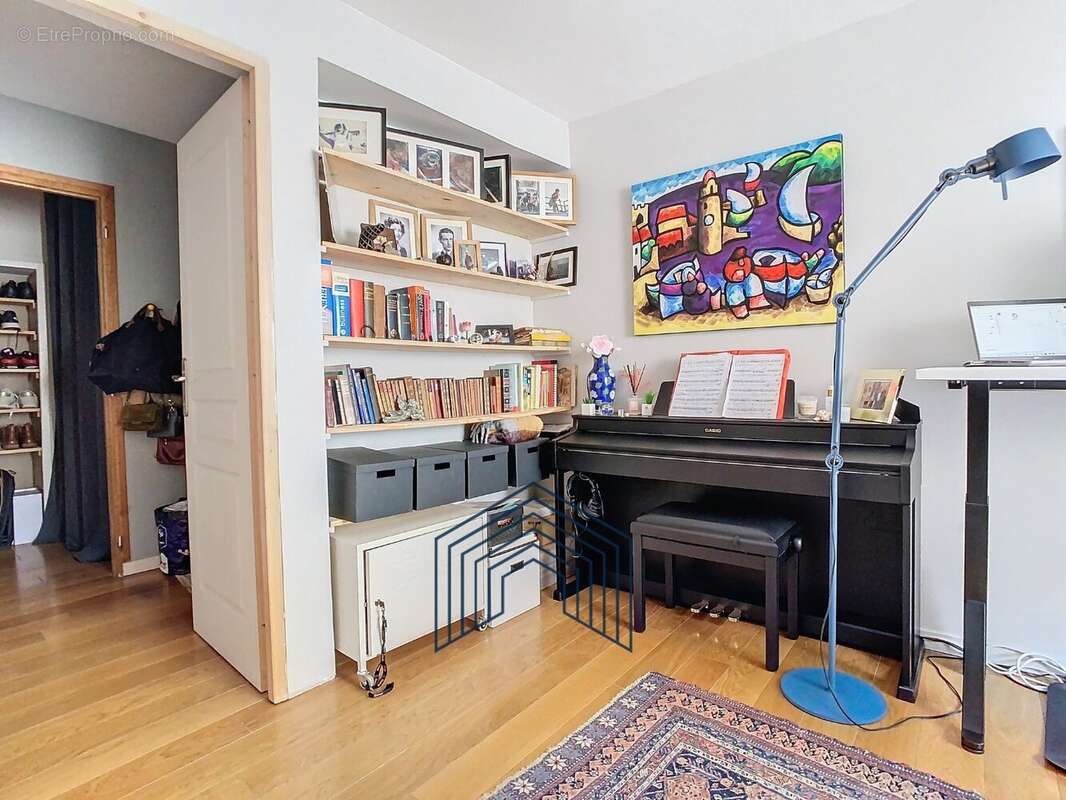 Maison à BRUGUIERES