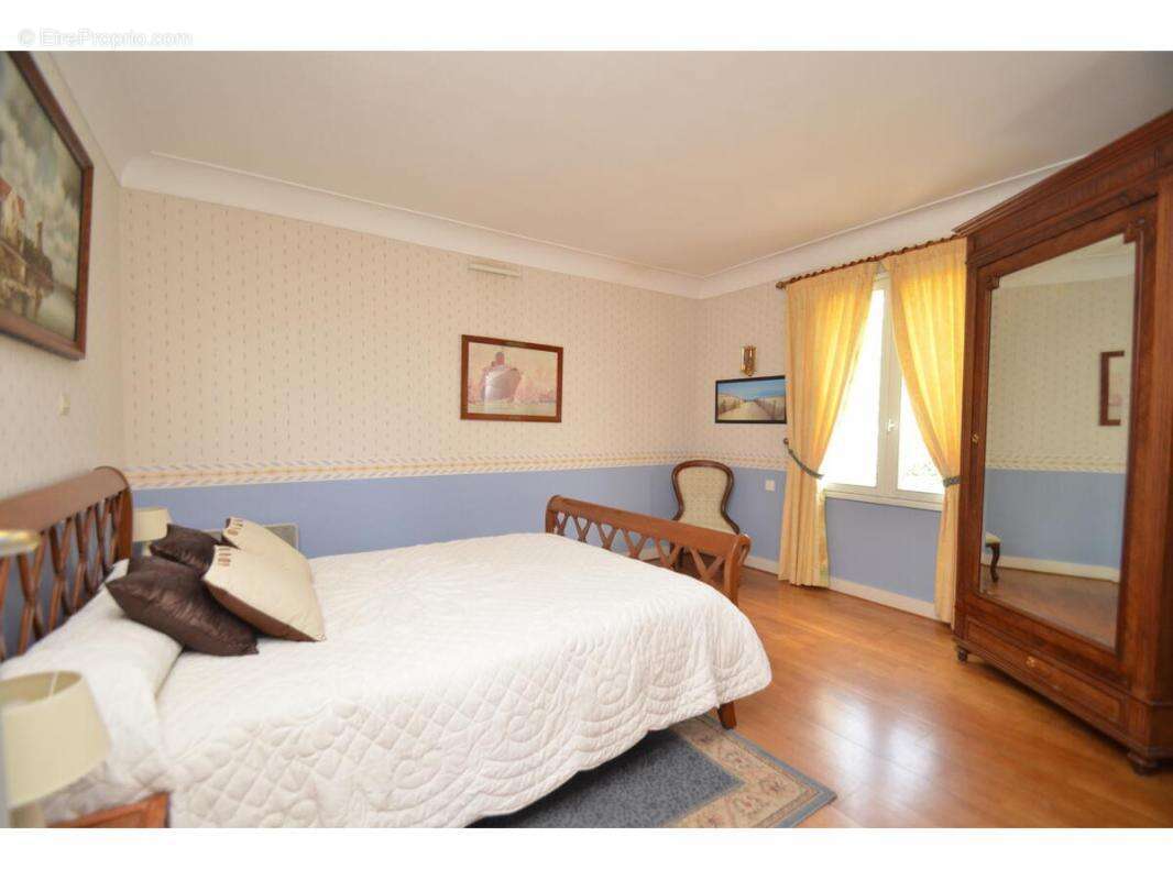 Maison à MONTPON-MENESTEROL