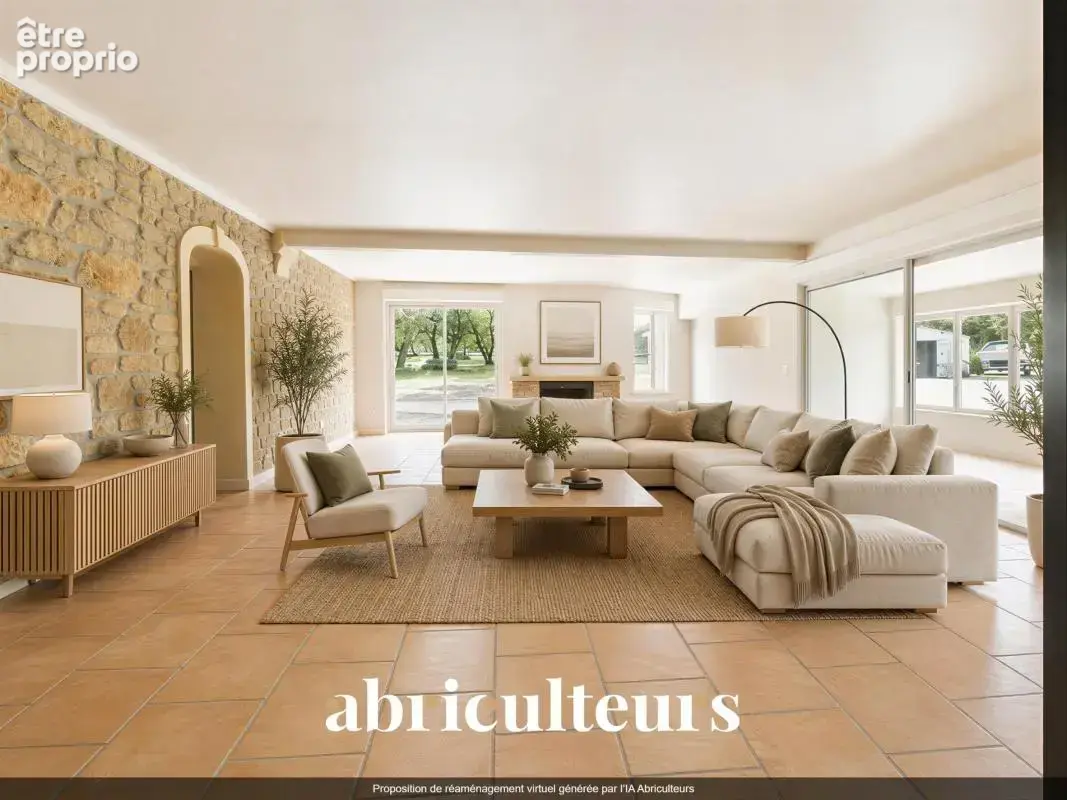 Maison familiale en pierre à vendre à Grans, sur un jardin arboré de 254 m² (13250) - photo 3