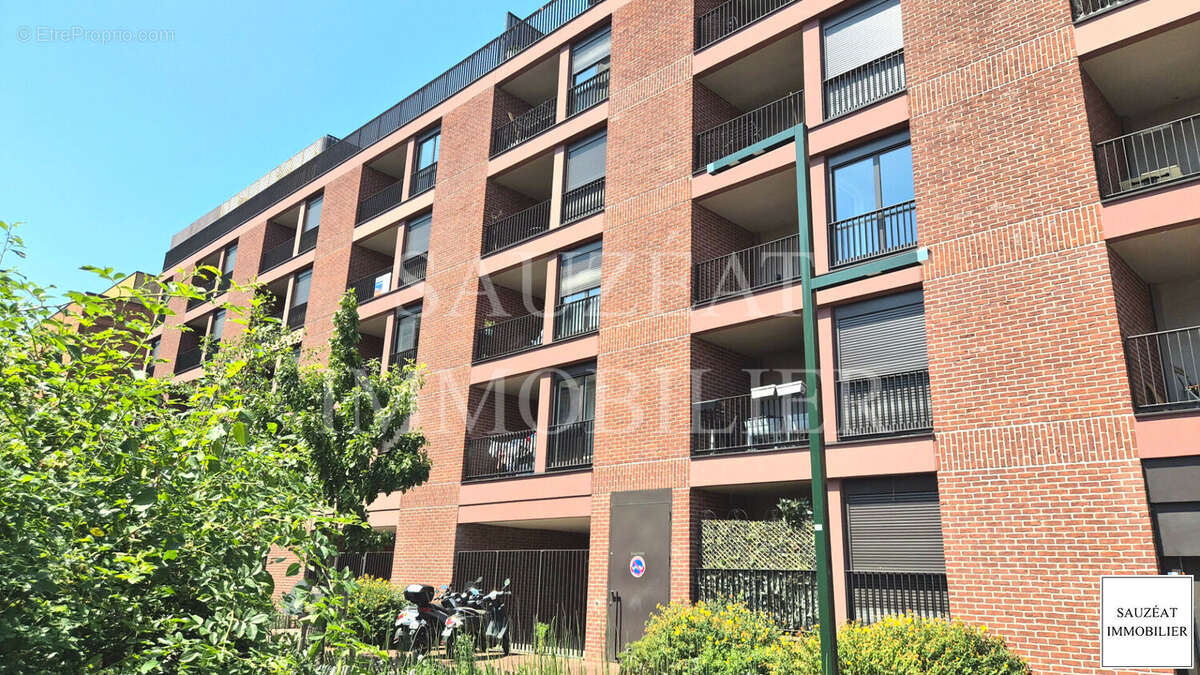 Appartement à BAGNEUX