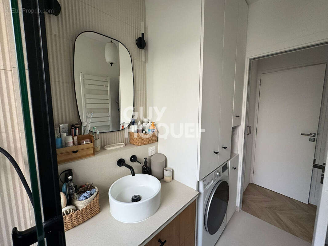 Appartement à MONTROUGE