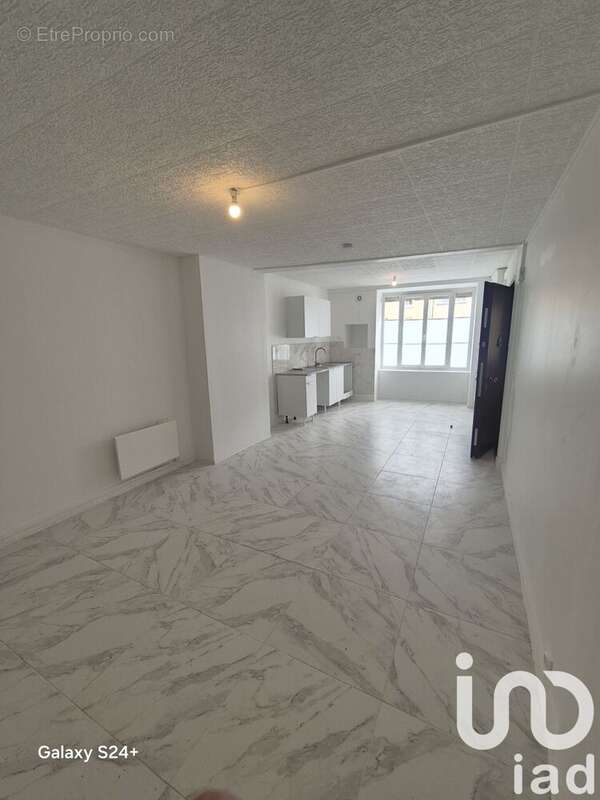 Photo 2 - Appartement à LA FERTE-GAUCHER