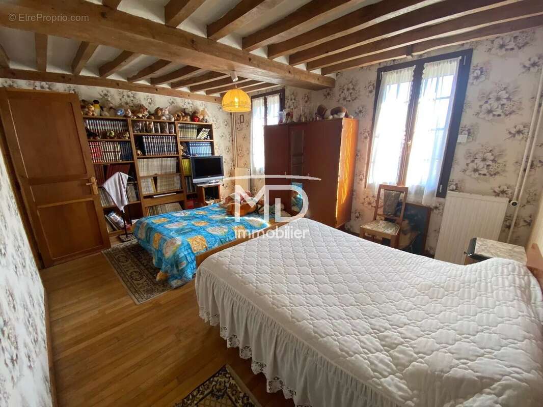 Maison à LES VENTES