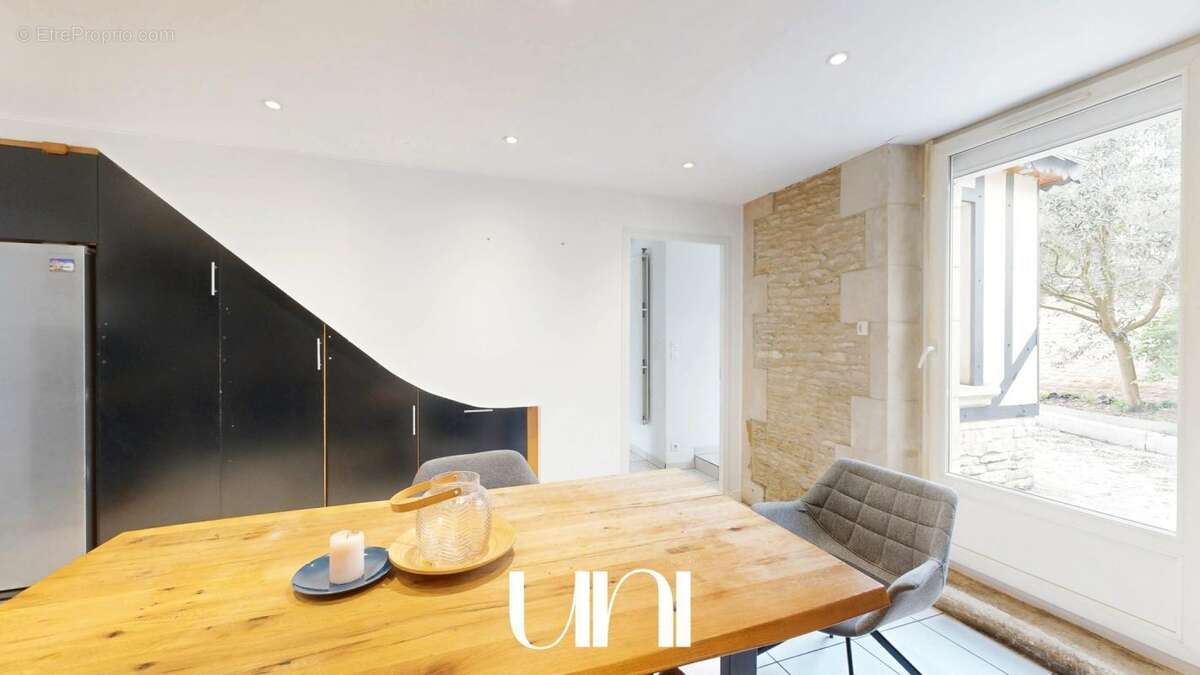 Maison à CORMELLES-LE-ROYAL