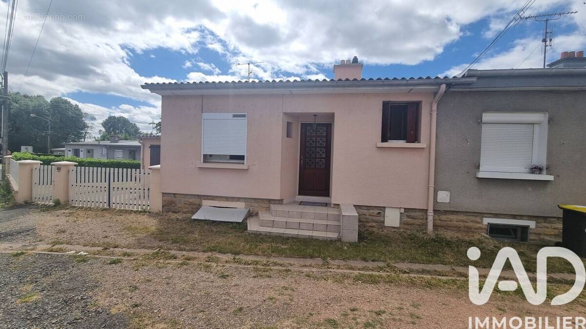 Photo 1 - Maison à GUEUGNON