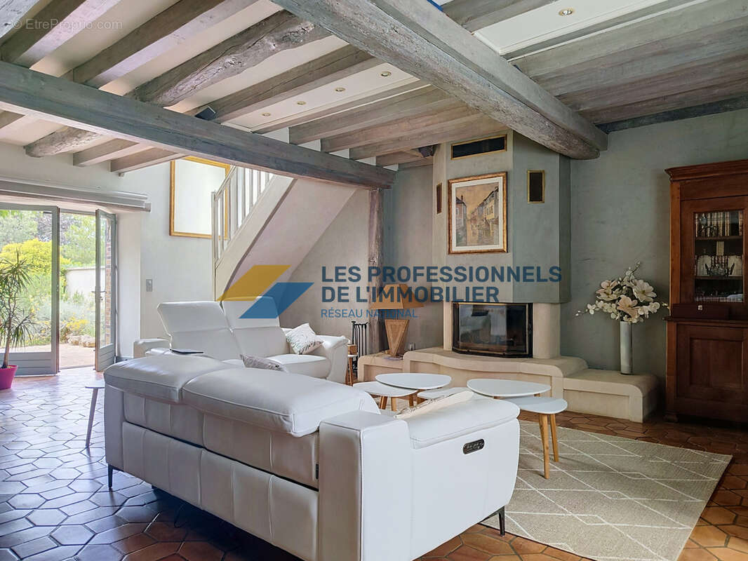 Maison à AMILLY