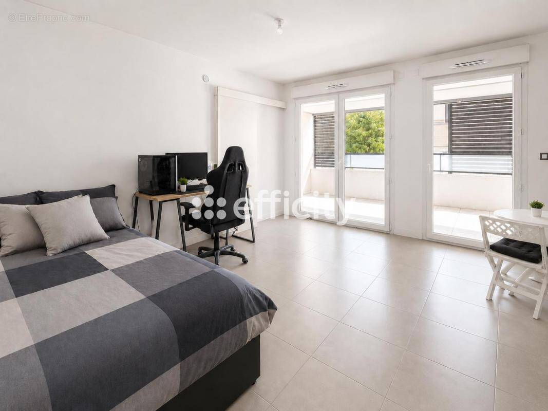 Appartement à SAINT-JEAN-DE-VEDAS
