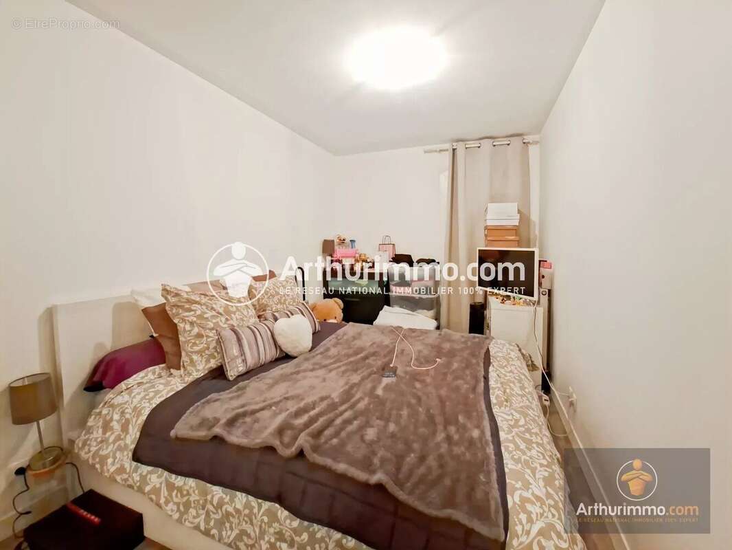 Appartement à SAINT-PIERRE-DU-PERRAY