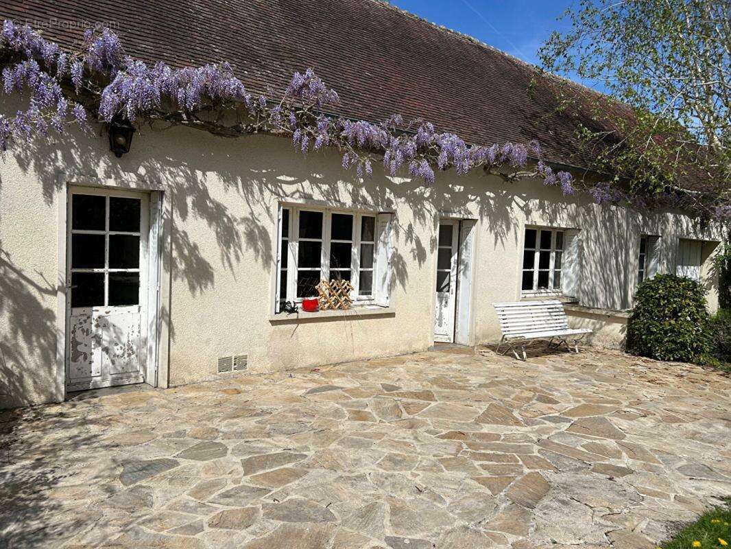 Maison à MUZY