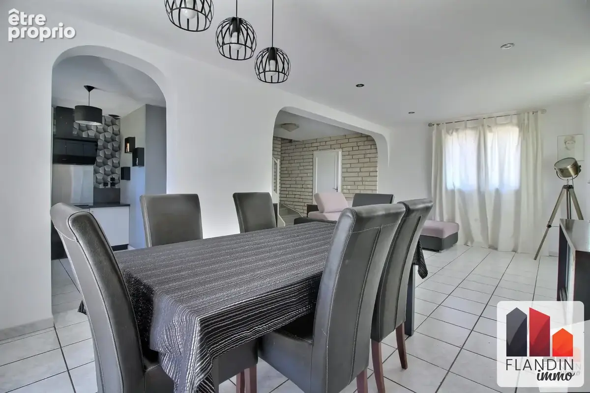 Maison 6 pièces 143 m² à vendre à Ternay (69360) - photo 5