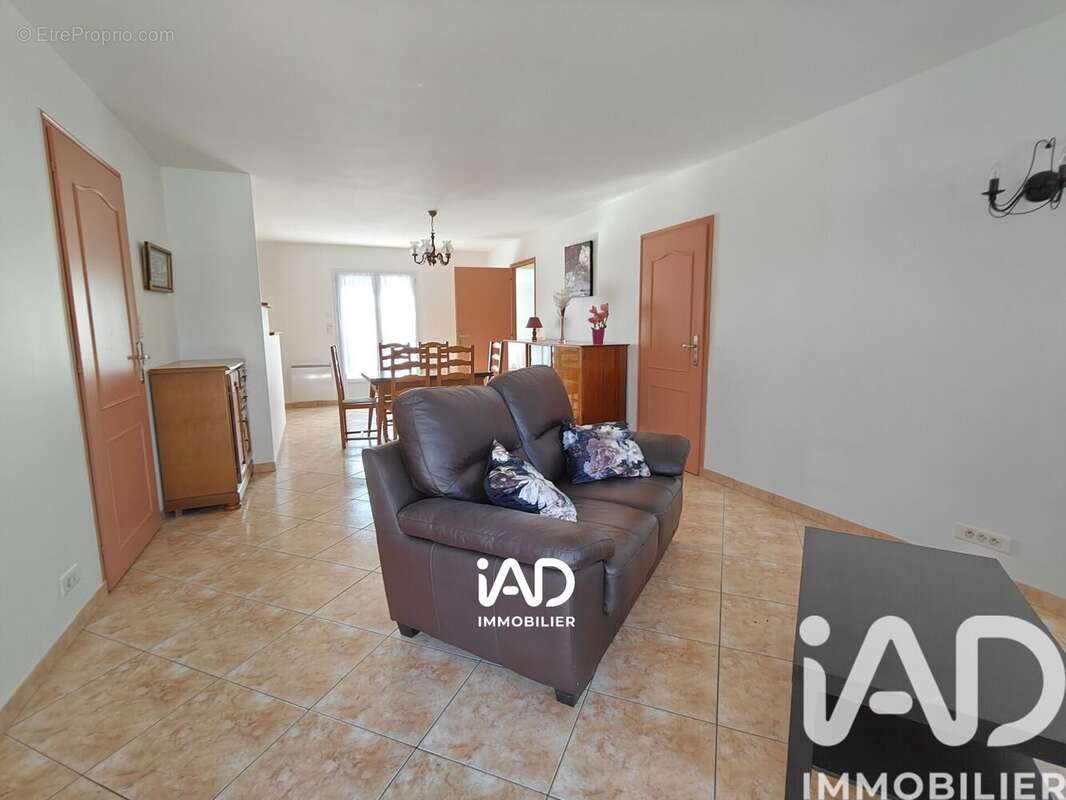 Photo 2 - Maison à SAINTE-FLAIVE-DES-LOUPS