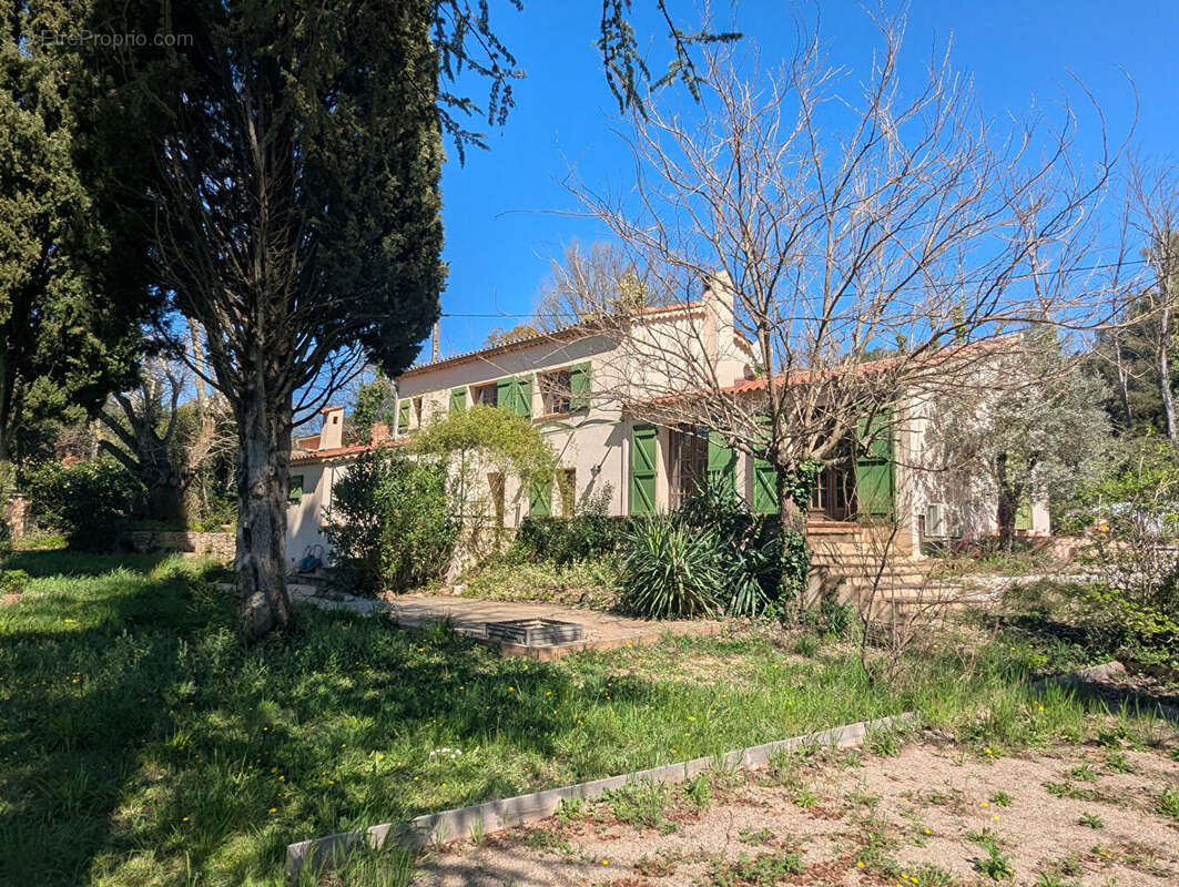 Maison à SALERNES