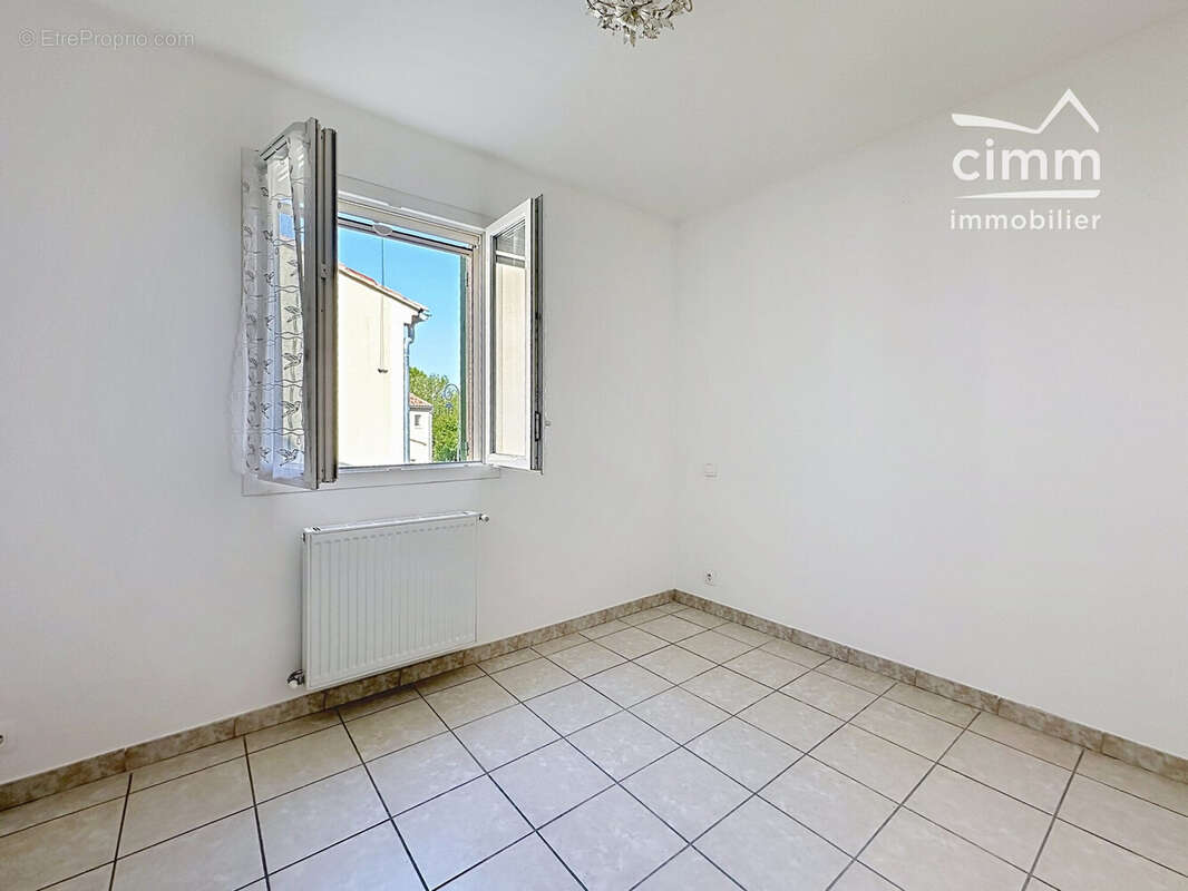 Maison 85 m² à Le Thor  - photo 7