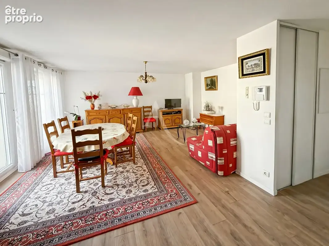COEUR DE VILLE Appartement F3 de 67 m2 avec terrasse de 9 m2, 1 place de parking en sous-sol sol - photo 4