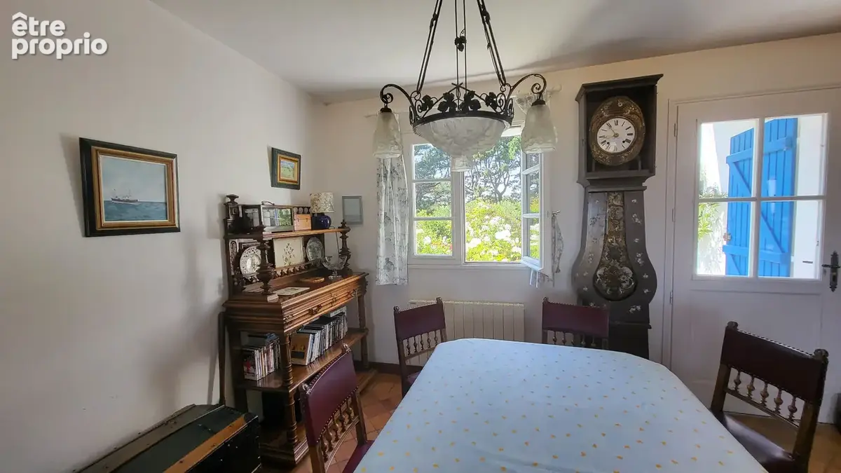 Maison à vendre à Le Palais : Vue imprenable et terrain de 4 580 m² à Belle-Île-en-Mer - photo 4