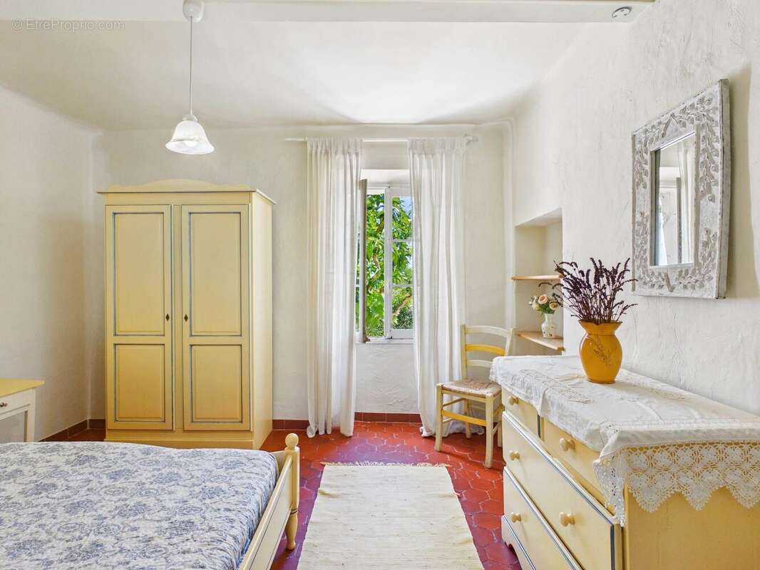 Maison à LORGUES