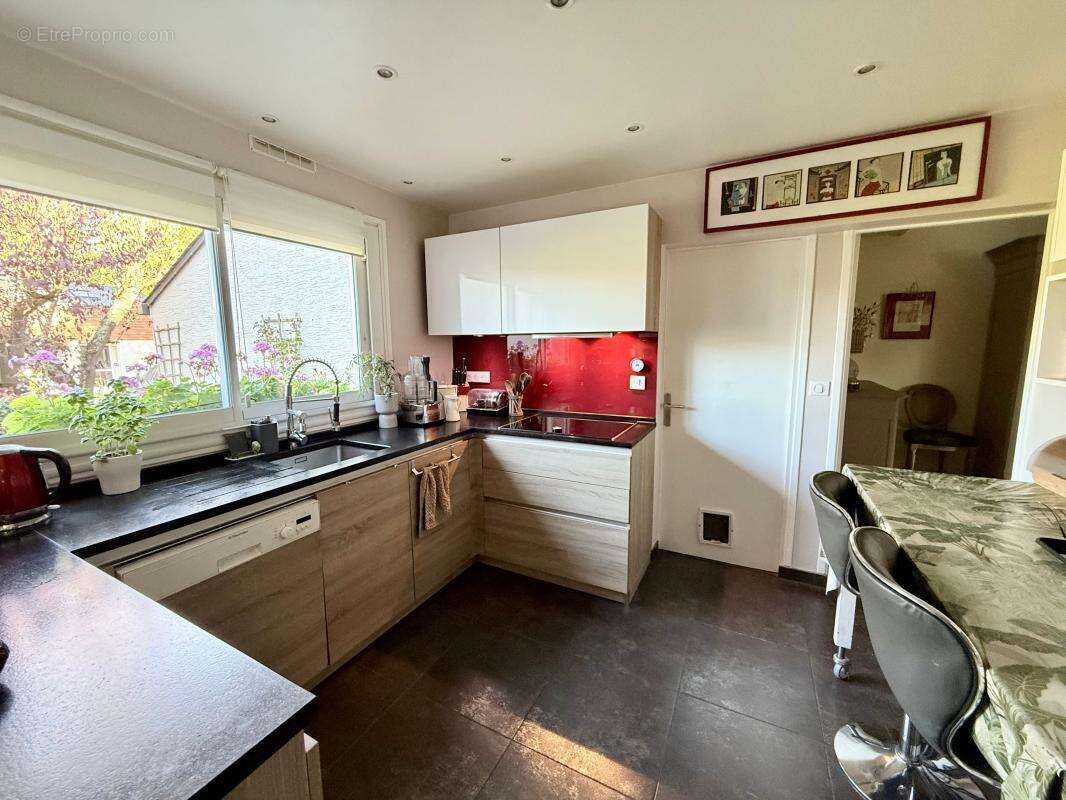 Maison à L&#039;ISLE-ADAM