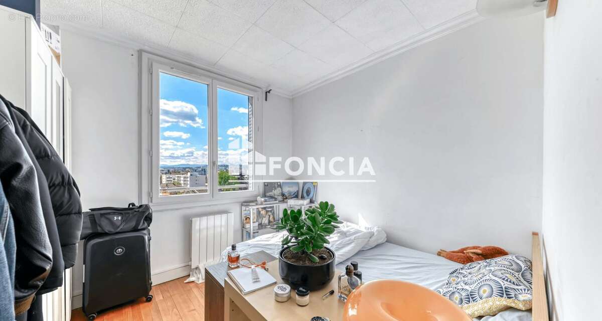 Appartement à LYON-8E