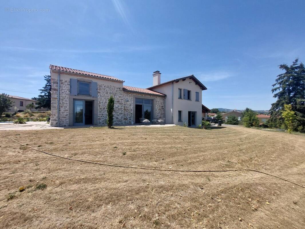Photo 1 - Maison à MONTBRISON