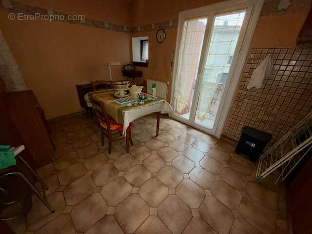 Maison à SAINT-THIBERY