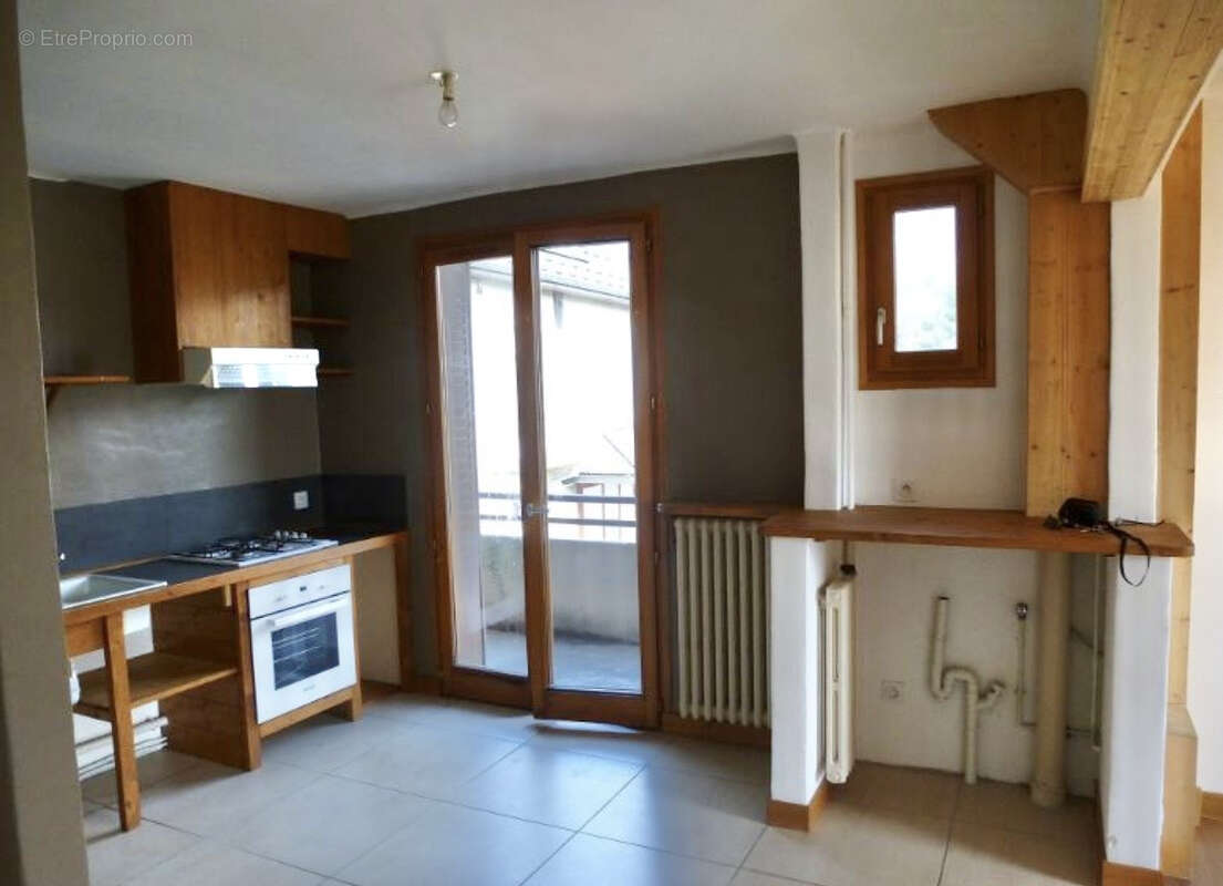 Appartement à GILLY-SUR-ISERE