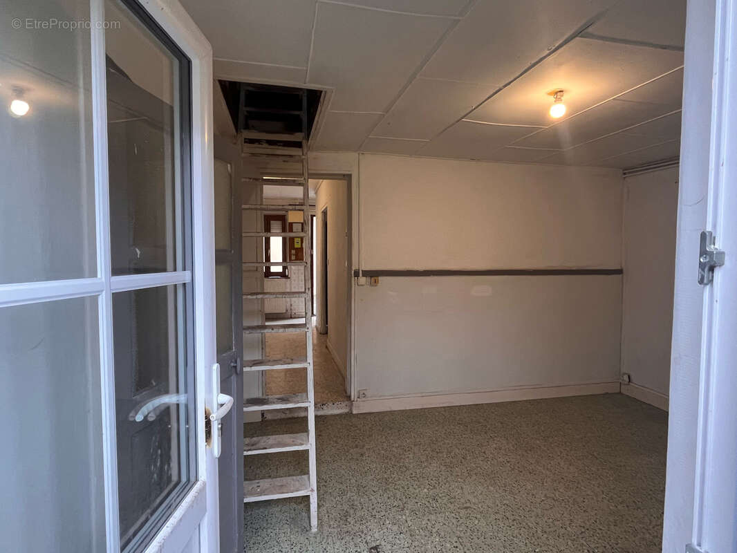 Maison à BESSAY-SUR-ALLIER