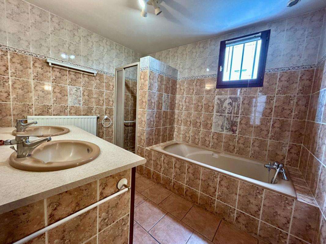 Maison à BOURG-DE-PEAGE