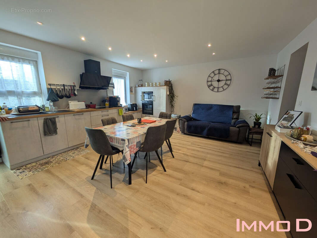 Maison à THAON-LES-VOSGES