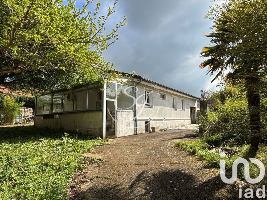 Photo 1 - Terrain à SAINTRY-SUR-SEINE