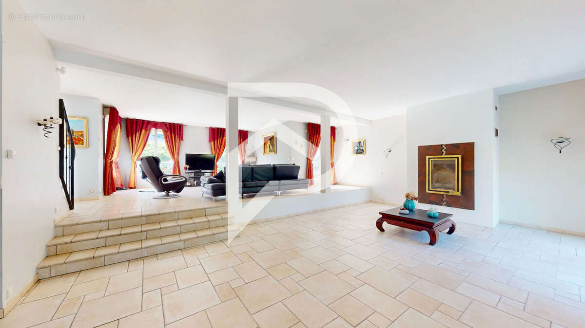 Maison à HARDRICOURT