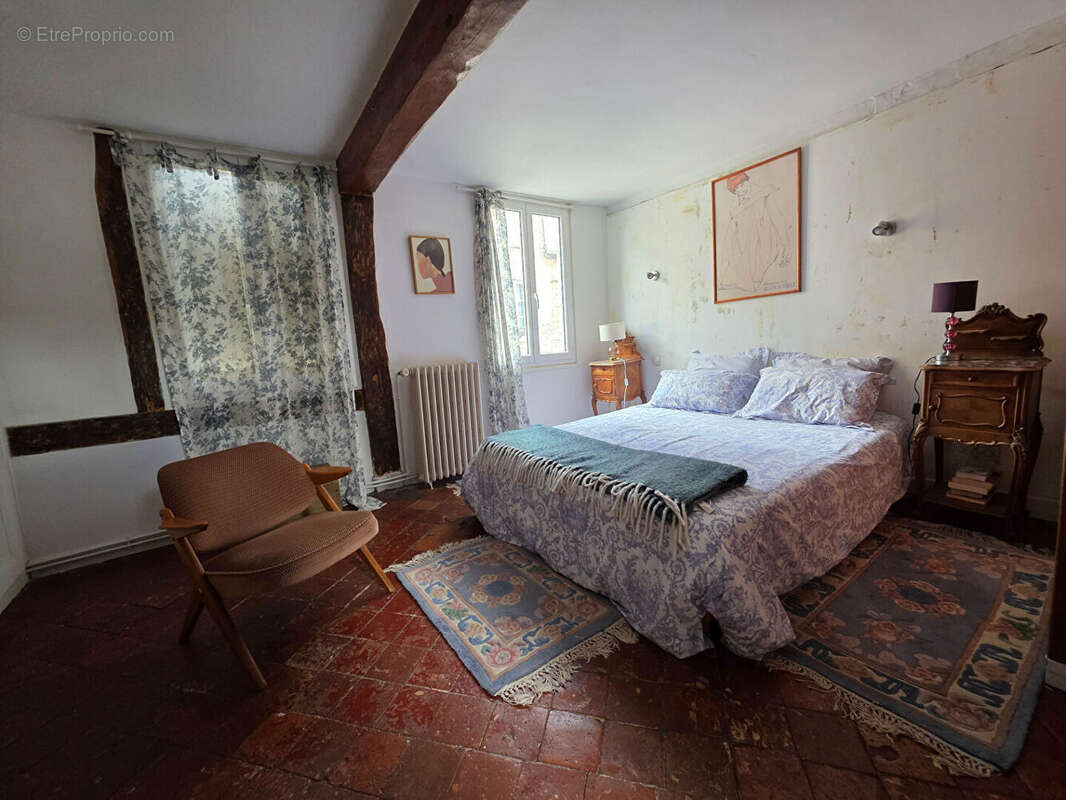 Maison à CORMEILLES
