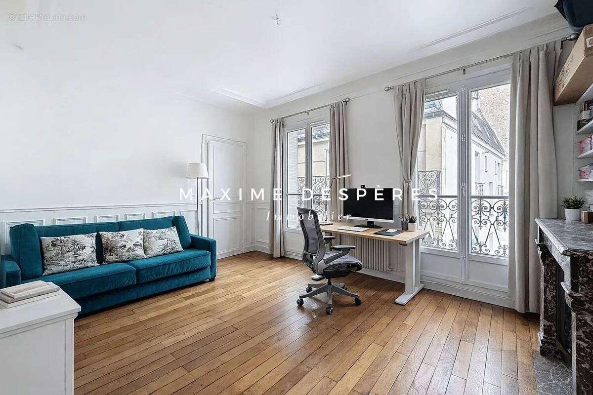 Appartement à NEUILLY-SUR-SEINE