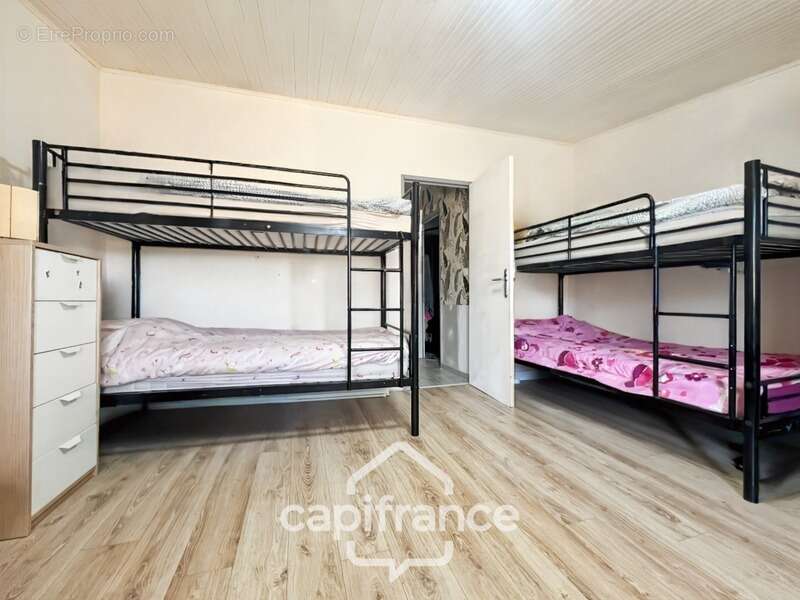 Maison à SAINT-CANNAT