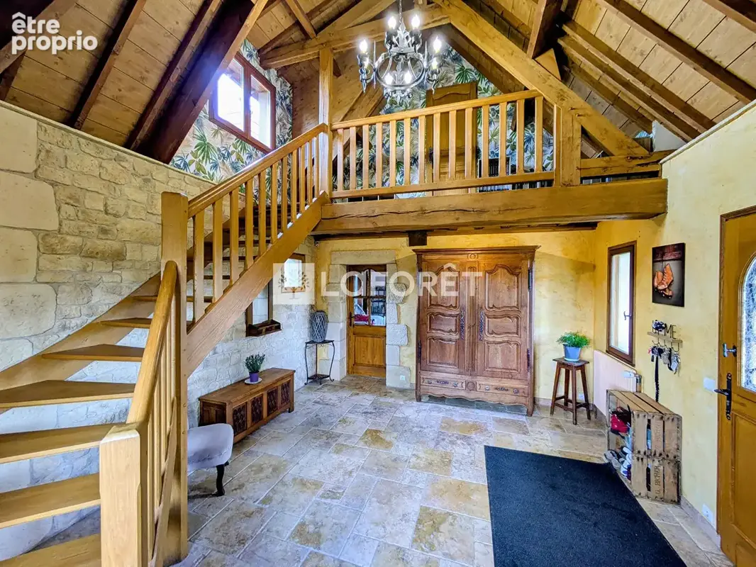 Exceptionnelle propriété familiale aux volumes rares un véritable coup de coeur - photo 2