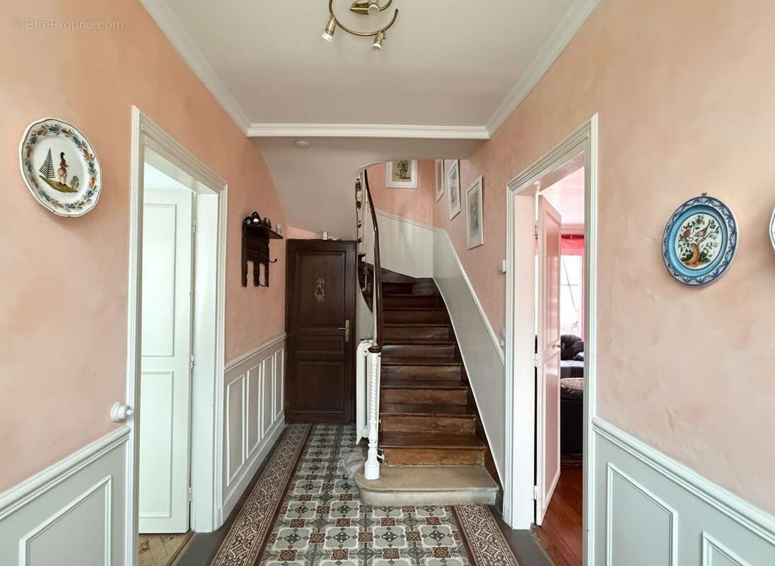 Maison à MONTLIGNON