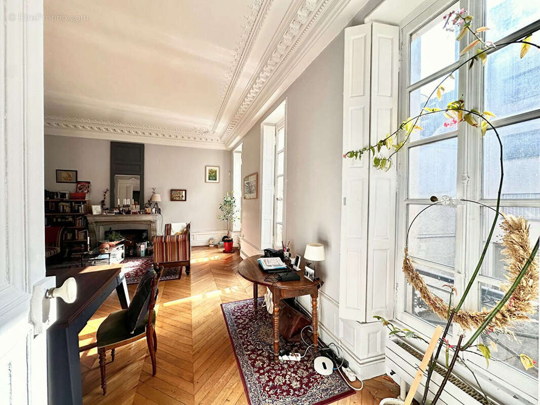 Dijon prefecture : appartement 5 pieces + parking - photo 3