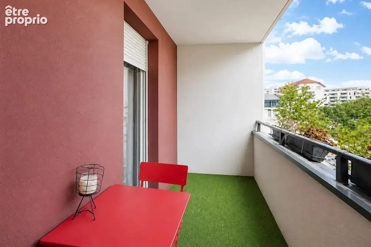 Appartement à SAINT-GENIS-POUILLY