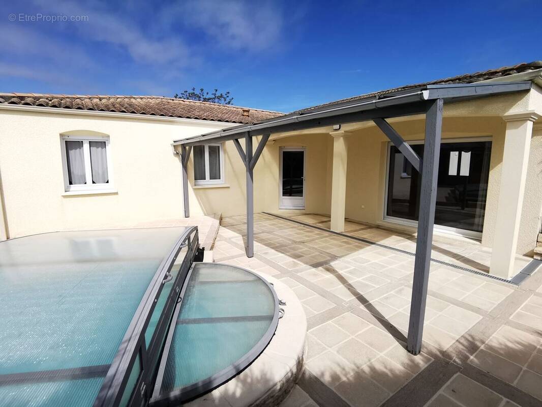 Maison à SAUJON