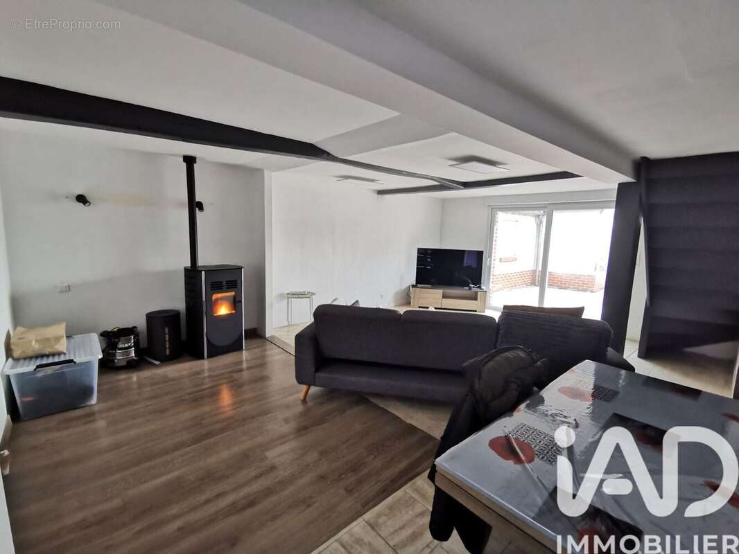 Photo 2 - Maison à LE QUESNEL