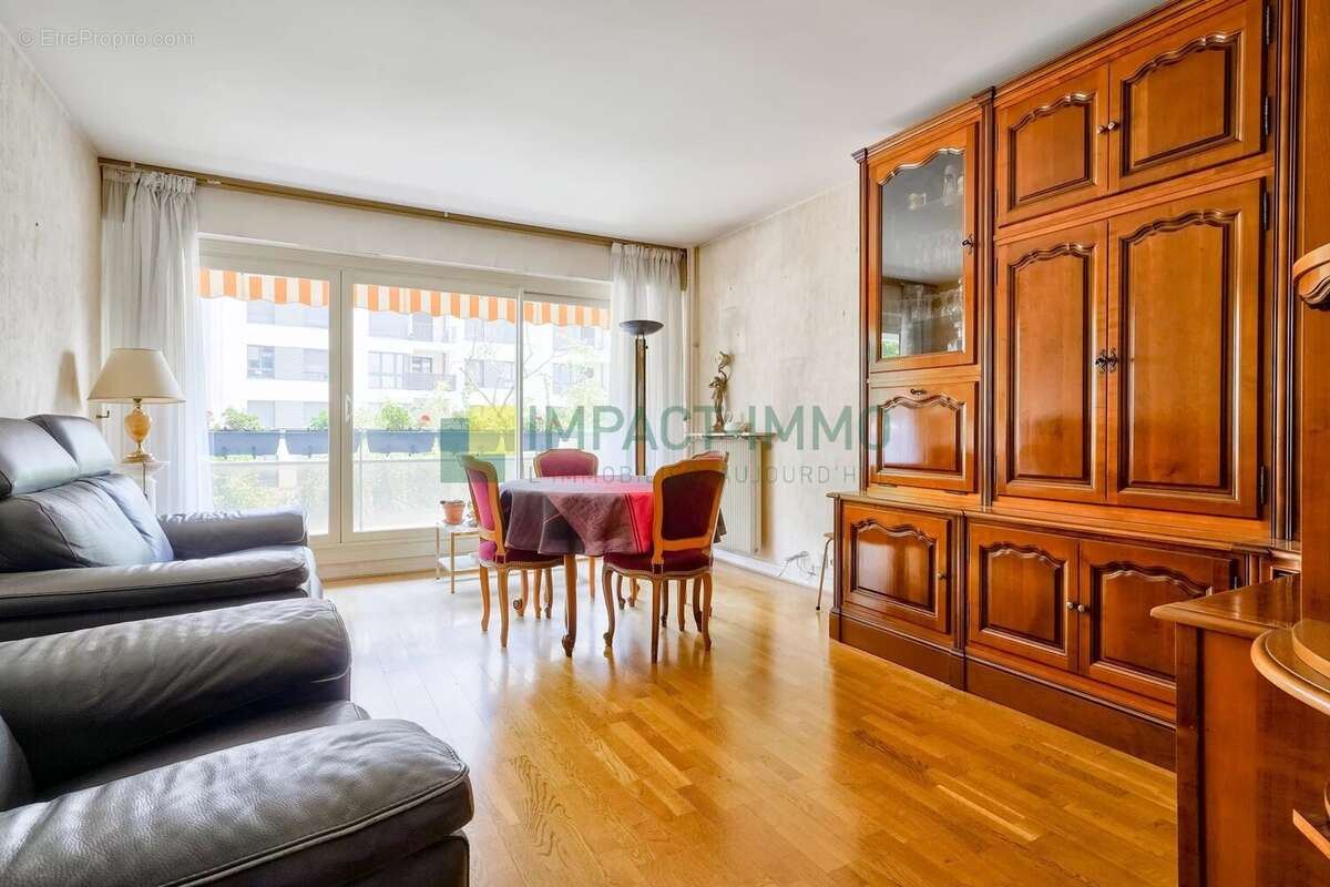 Appartement à CLICHY