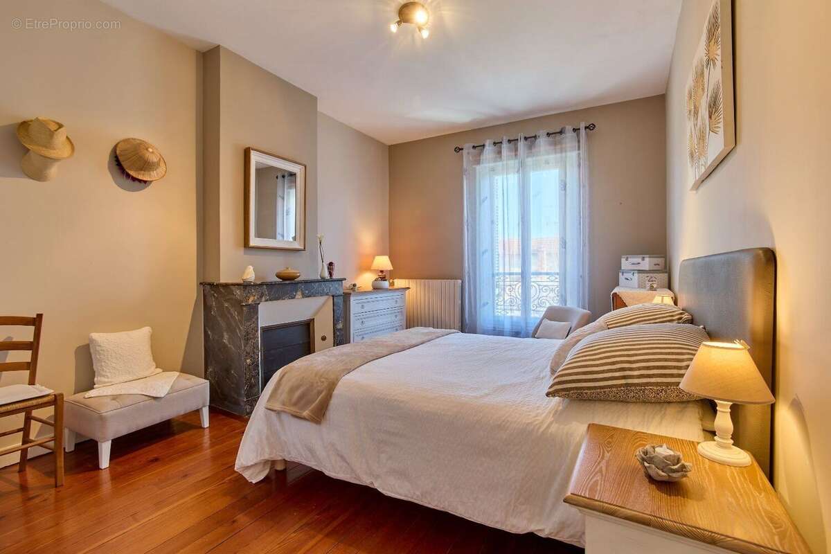Maison à CADILLAC