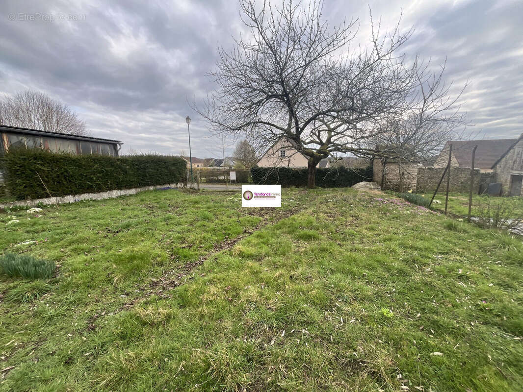Maison à LE MELE-SUR-SARTHE